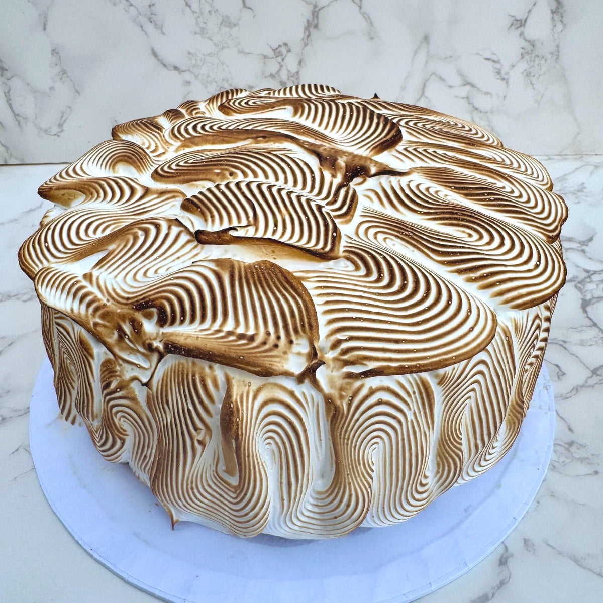 juicy lemon meringue cake